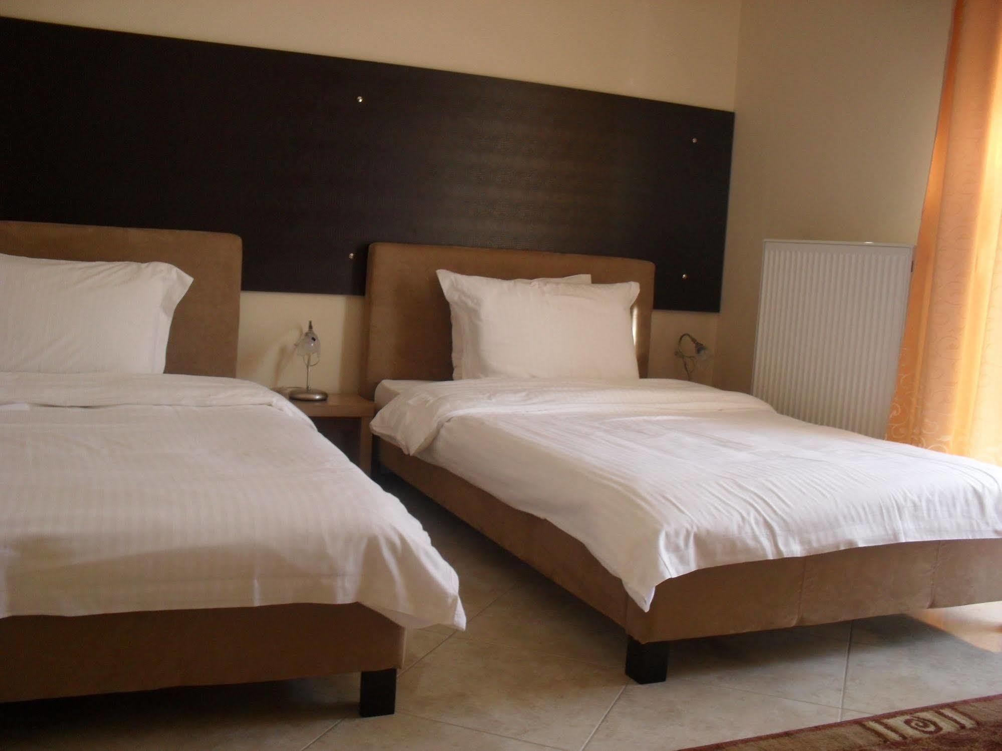 Kyknos De Luxe Suites & Rooms Kastoria Exterior photo