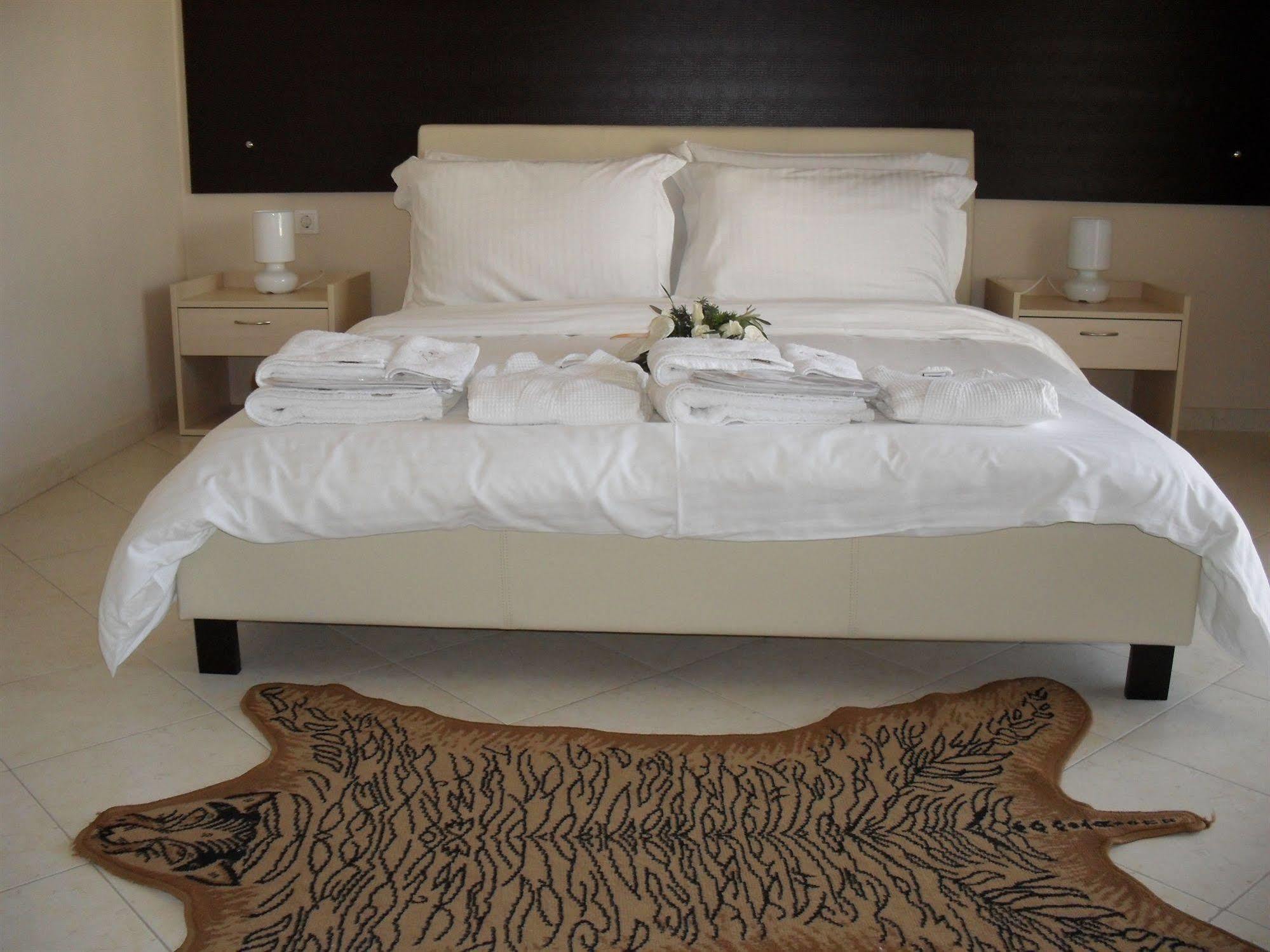Kyknos De Luxe Suites & Rooms Kastoria Exterior photo